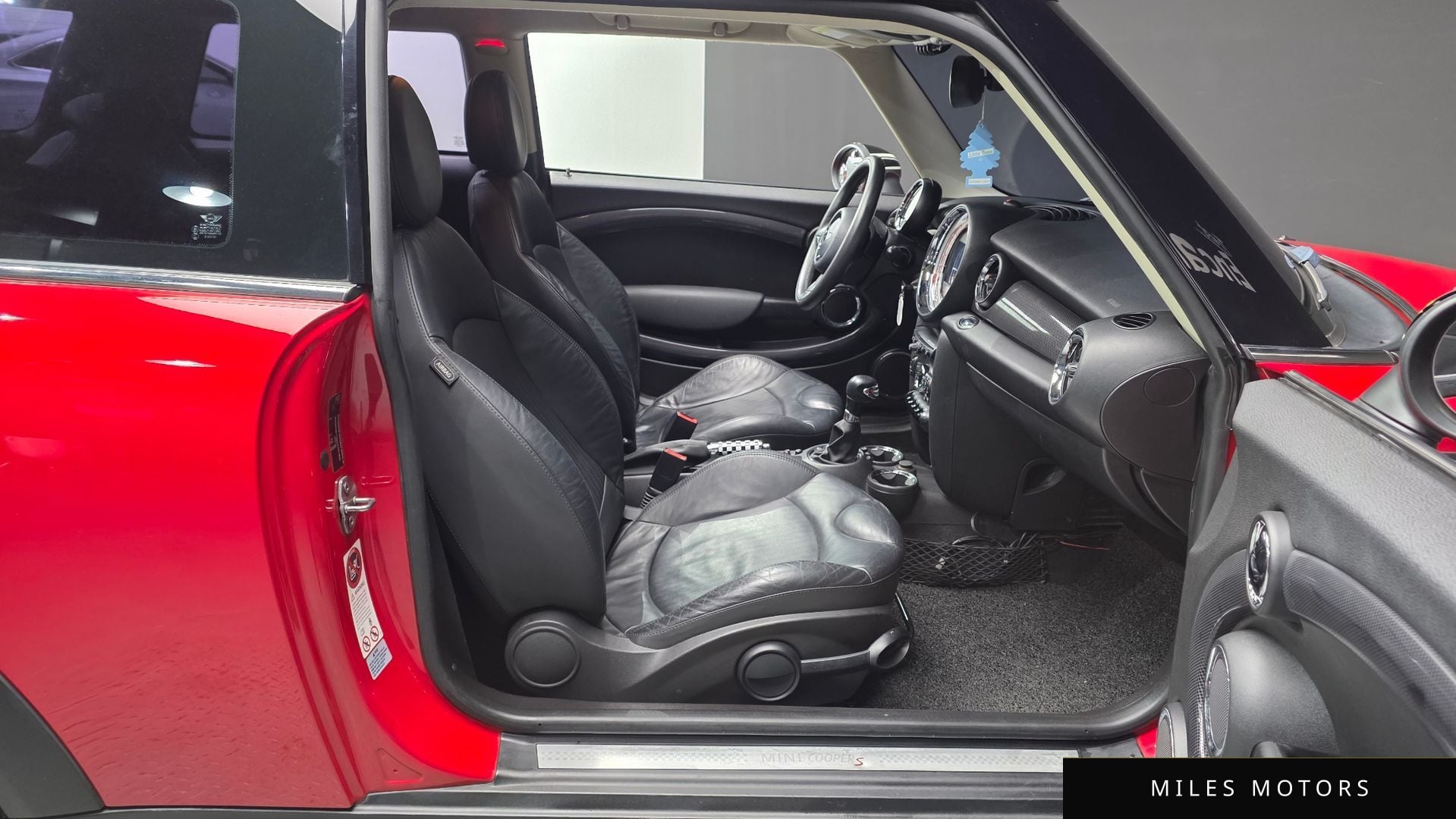 MINI Cooper 2012 — миниатюра 12