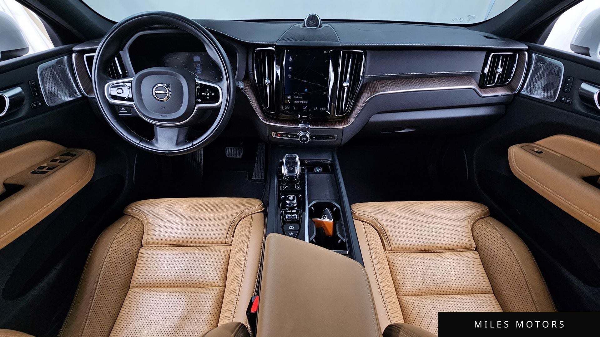 Volvo XC60 2021 — миниатюра 10