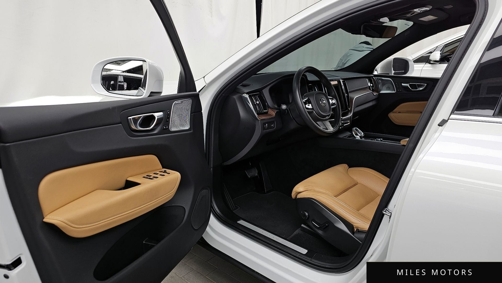 Volvo XC60 2021 — миниатюра 13