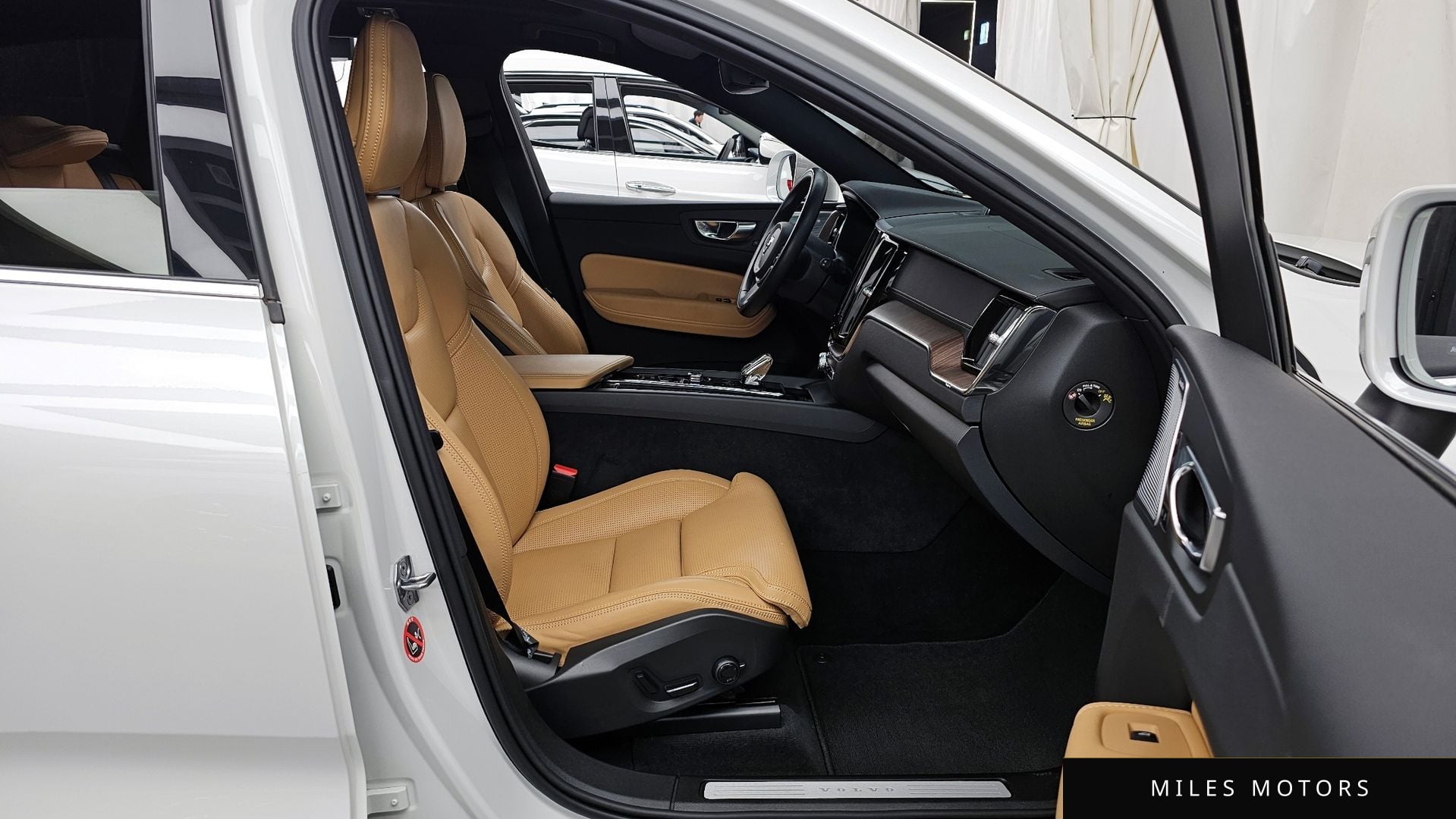 Volvo XC60 2021 — миниатюра 17