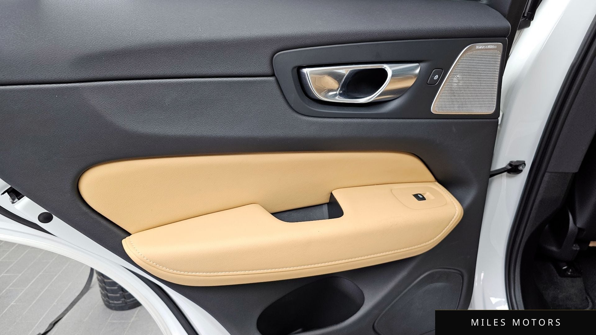 Volvo XC60 2021 — миниатюра 15