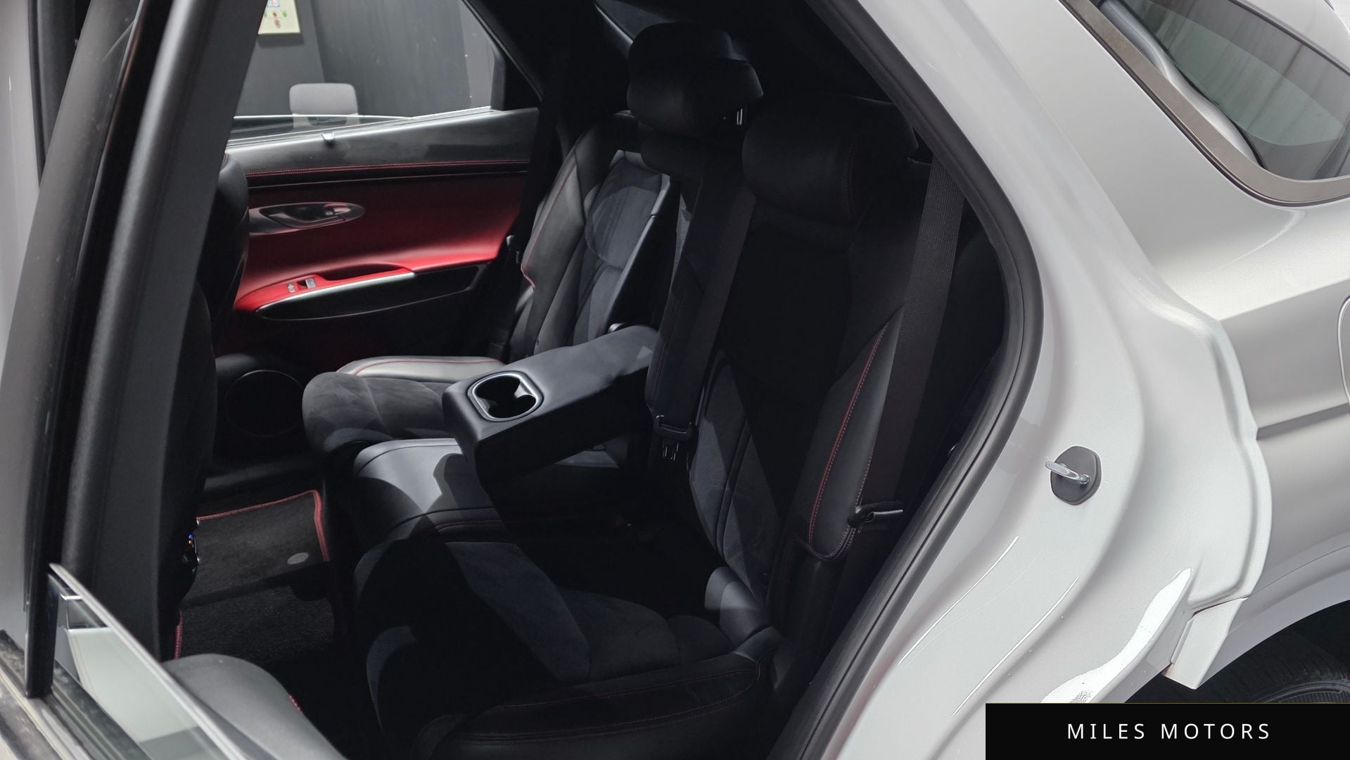 Genesis GV70 2021 — миниатюра 16