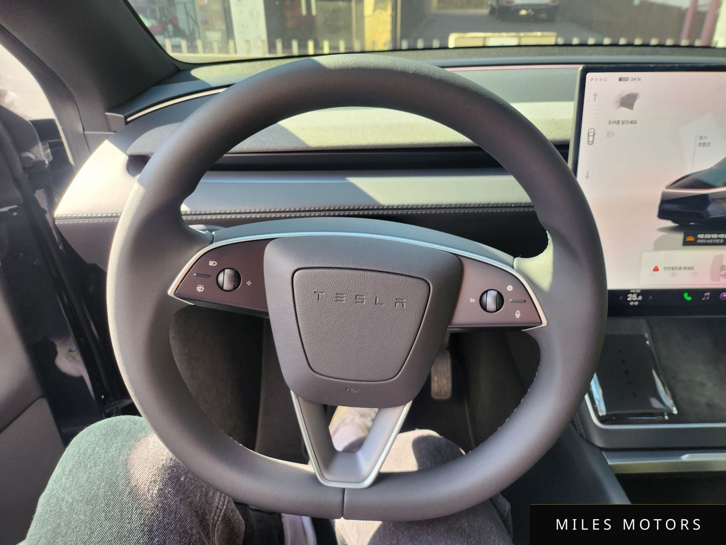 Tesla Model Y 2026 — миниатюра 9