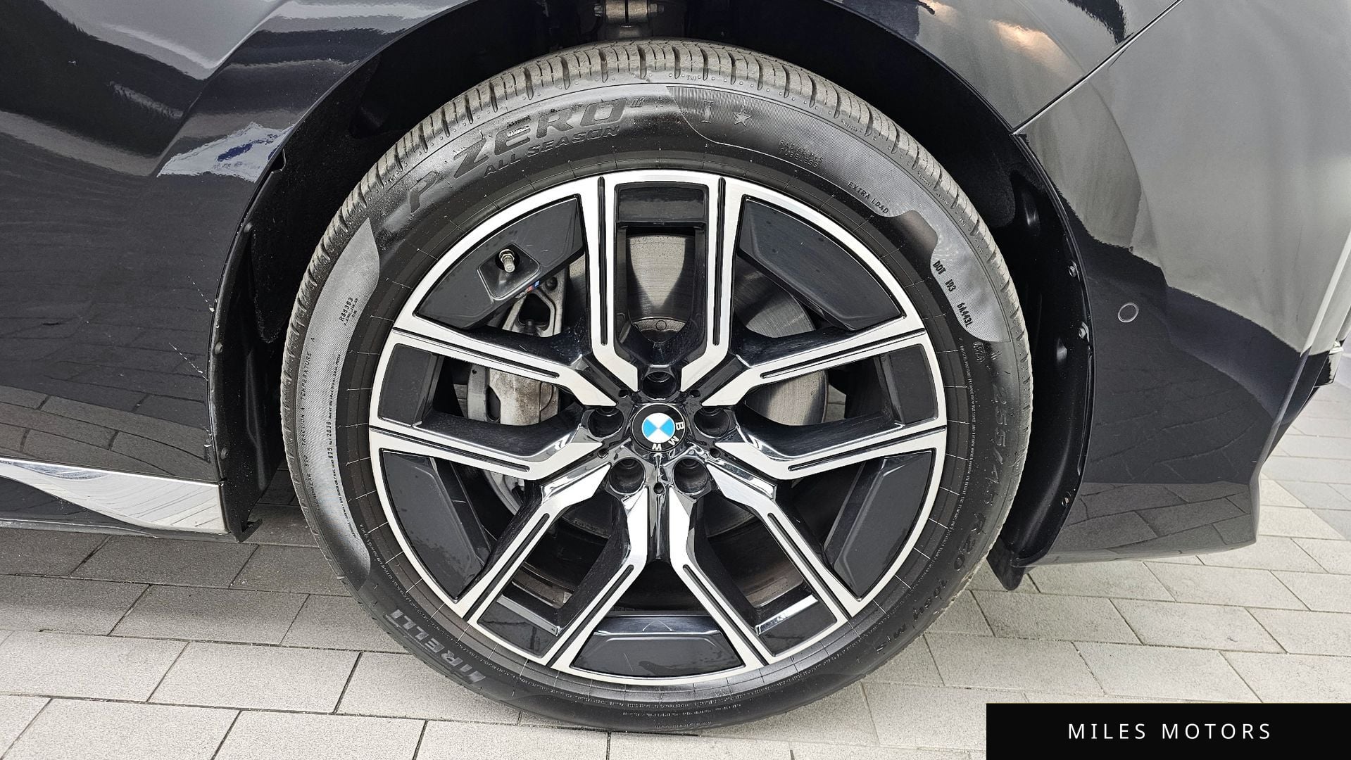 BMW 7 Series (G70) 2024 — миниатюра 7