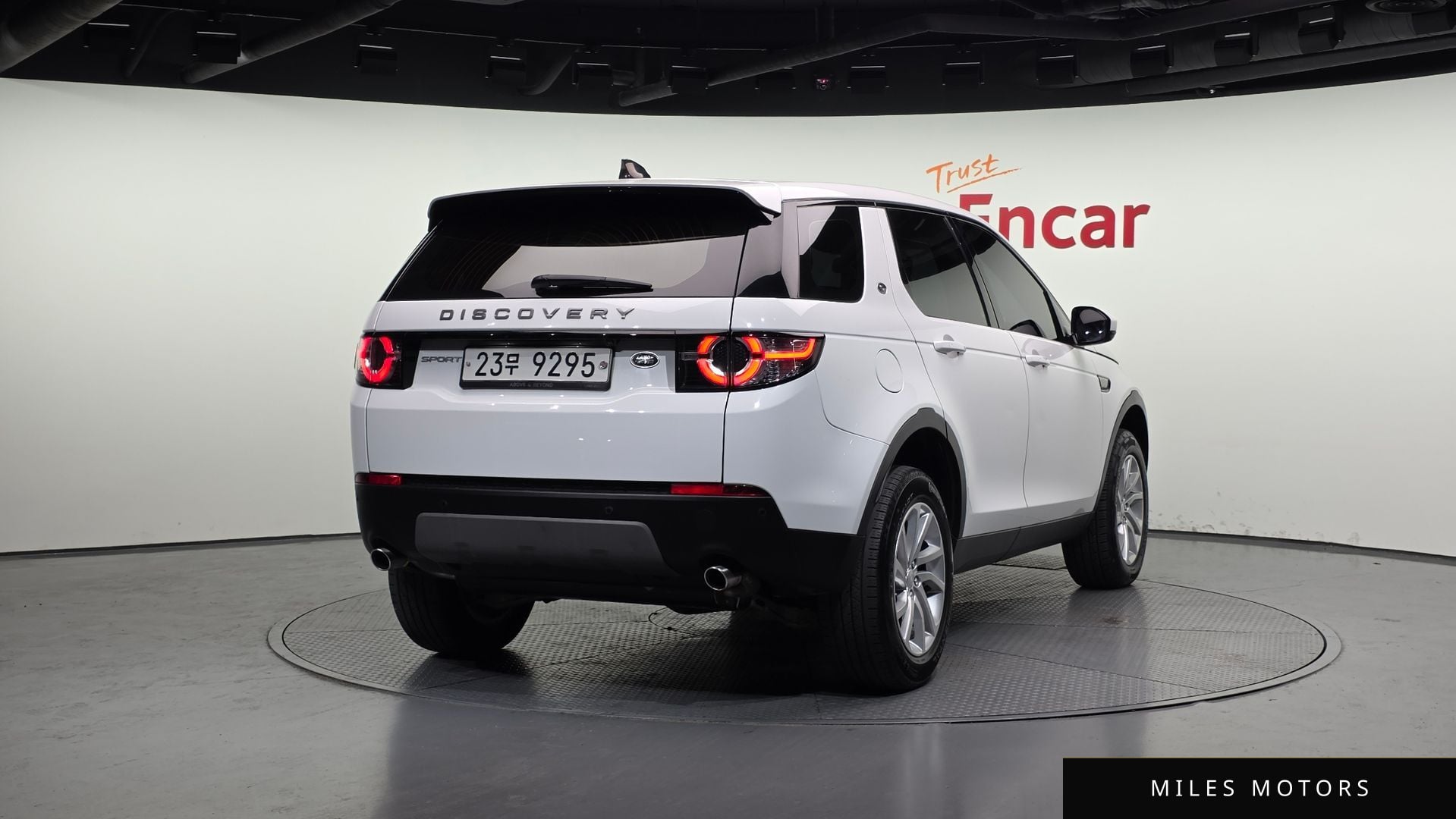 Land Rover Discovery Sport 2019 — миниатюра 2