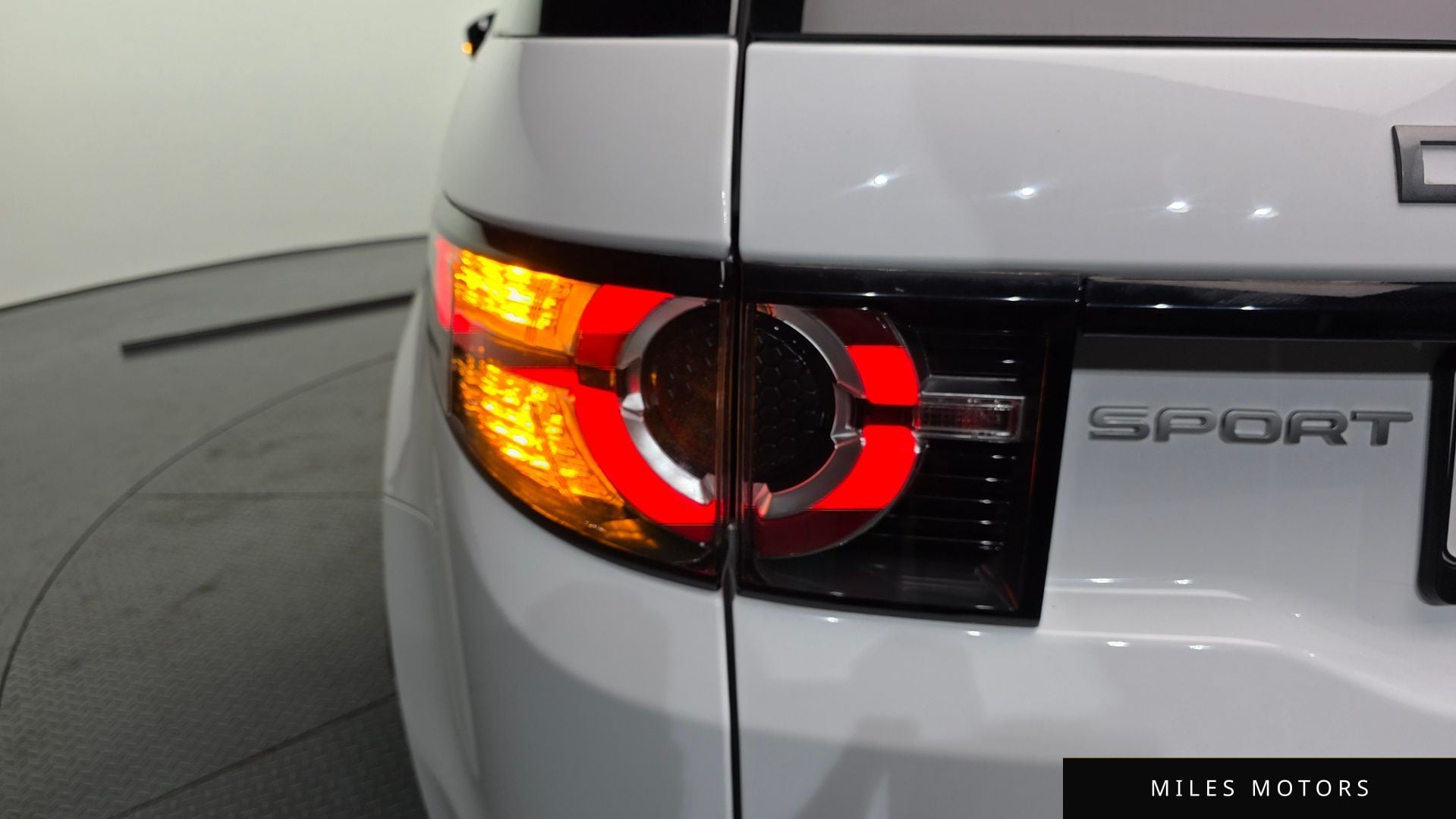Land Rover Discovery Sport 2019 — миниатюра 9