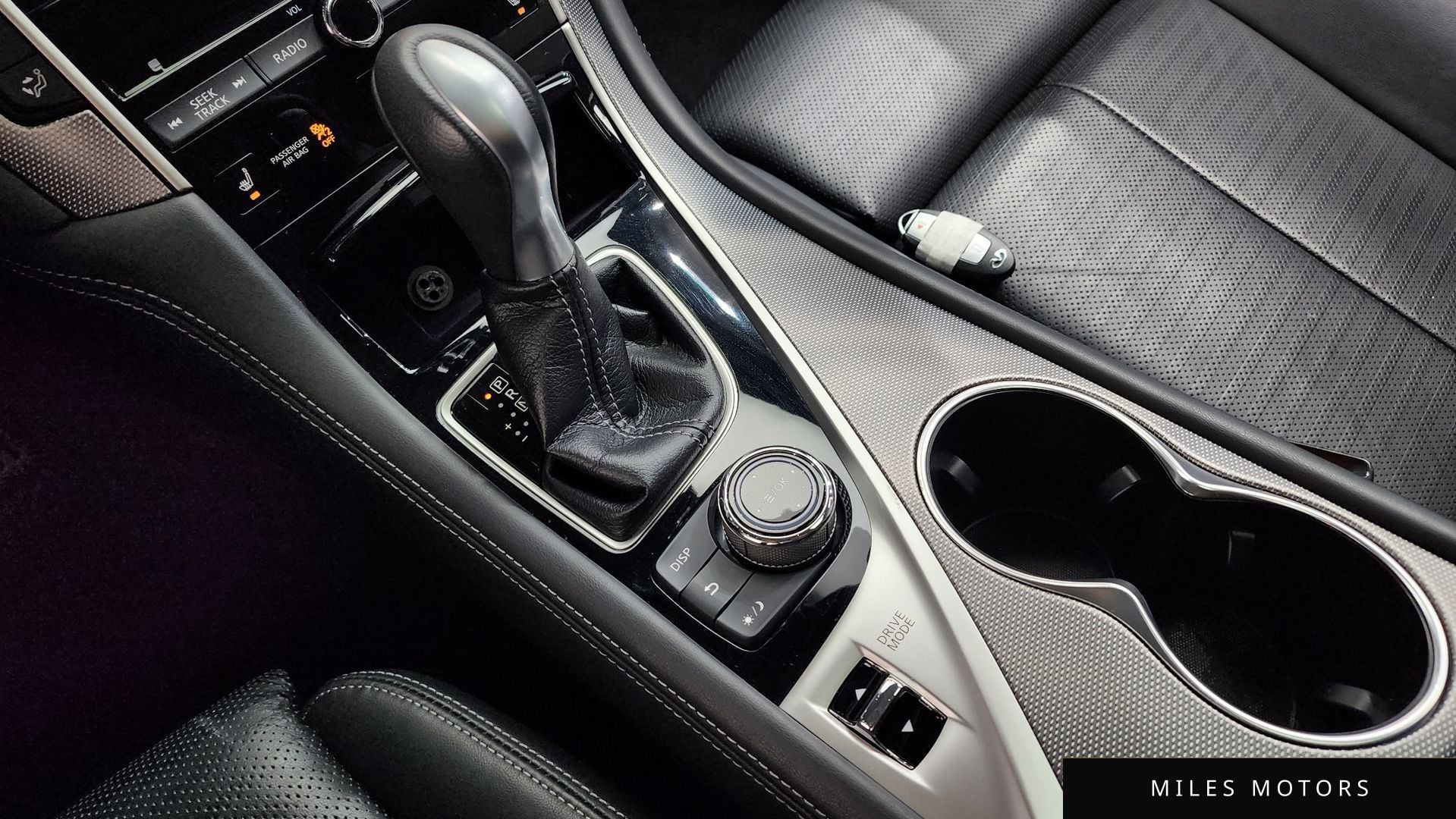 Infiniti Q50 2016 — миниатюра 9