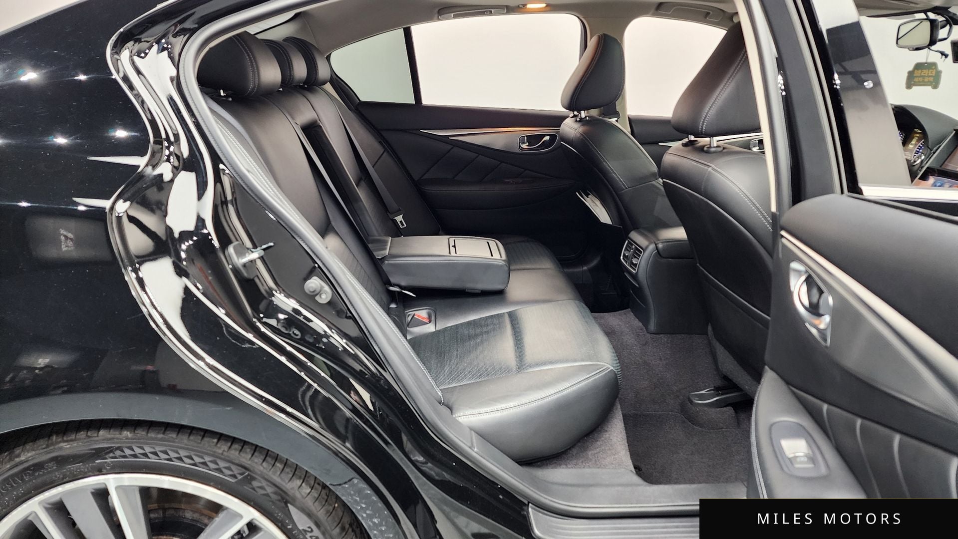 Infiniti Q50 2016 — миниатюра 11