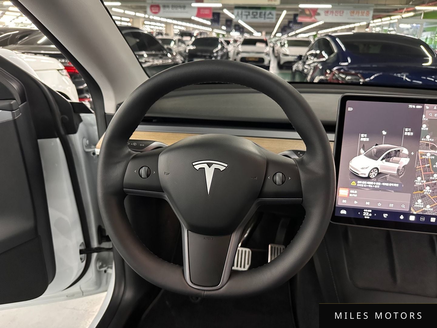 Tesla 모델 Y 2023 — миниатюра 8