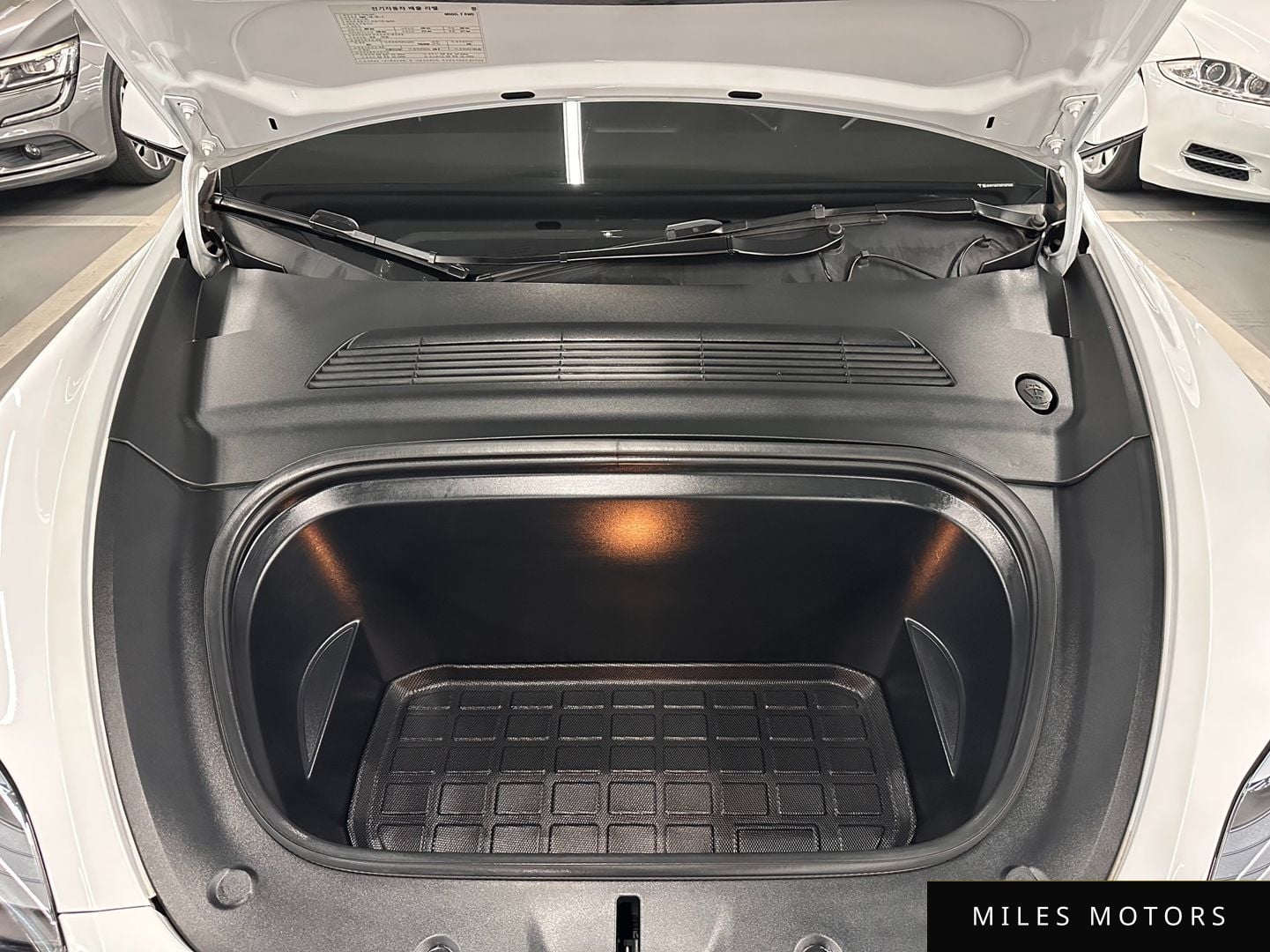 Tesla 모델 Y 2023 — миниатюра 20