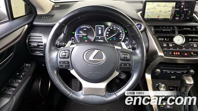 Лексус NX300h 2018 — миниатюра 13