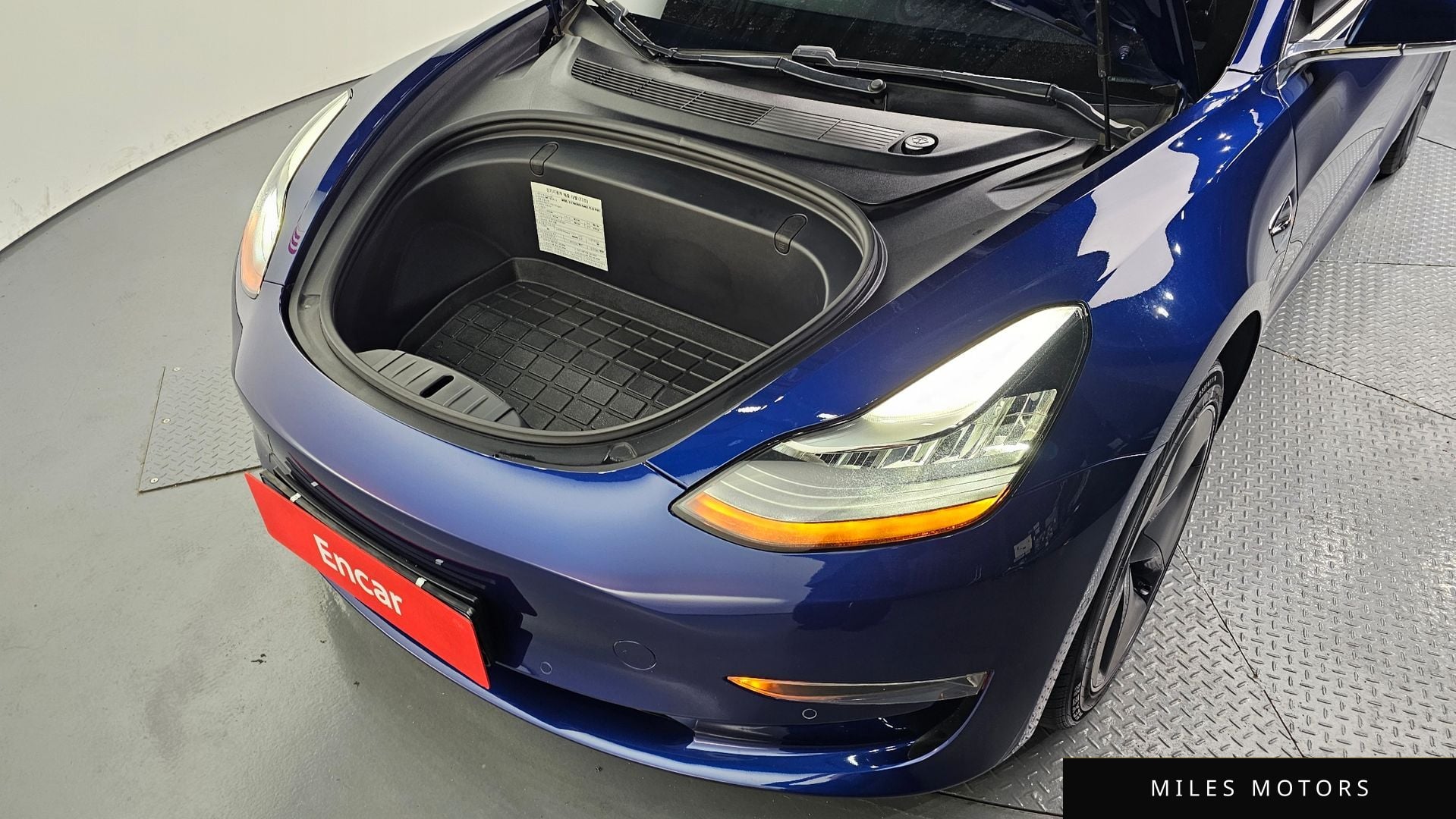 Tesla 모델 3 2020 — миниатюра 6
