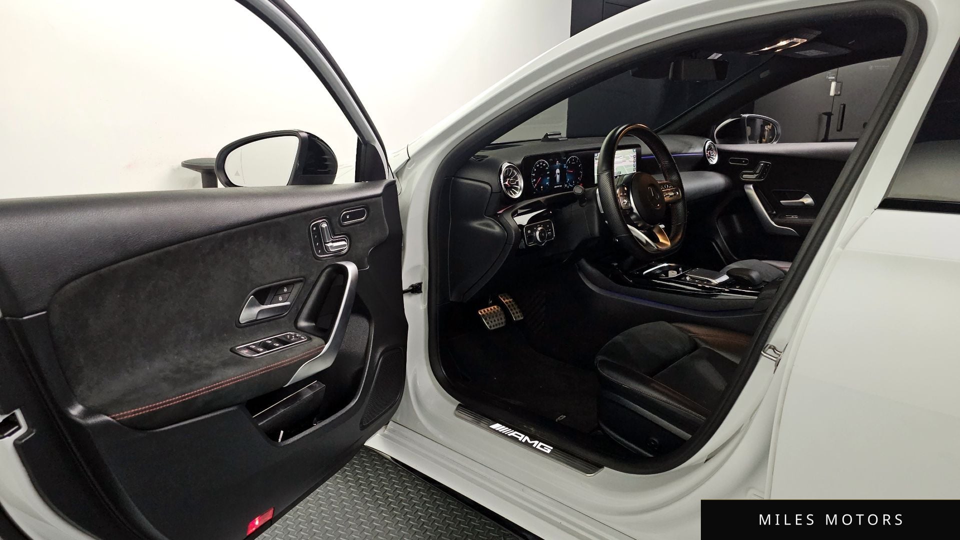 Mercedes-Benz A-Class W177 2021 — миниатюра 12