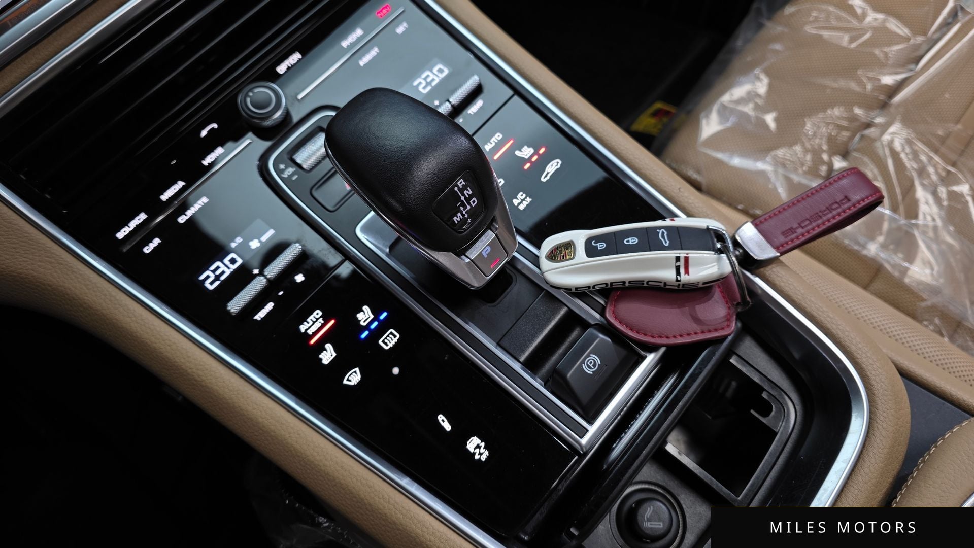Porsche 파나메라 (971) 2018 — миниатюра 12