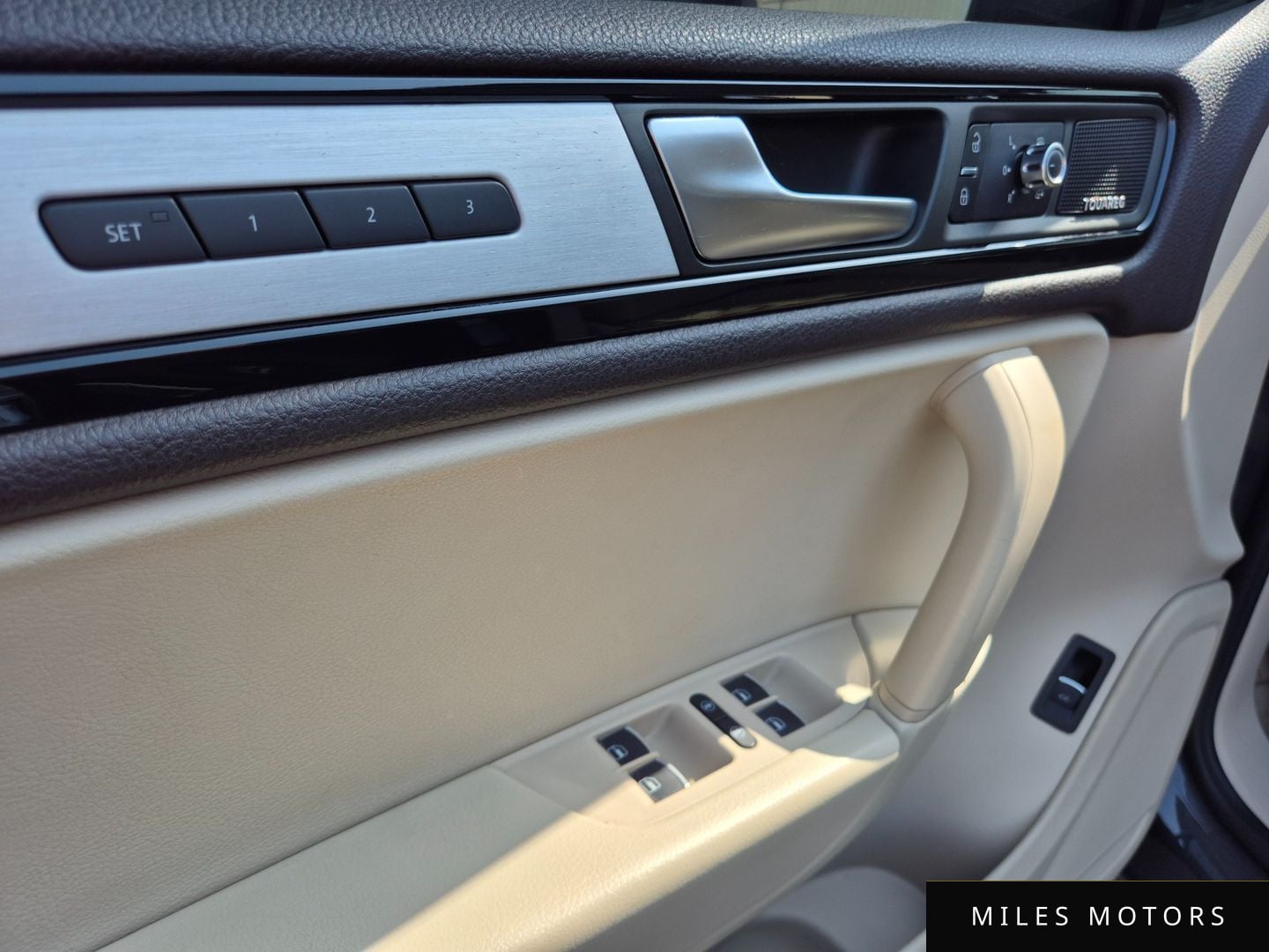 Volkswagen Touareg 2012 — миниатюра 11