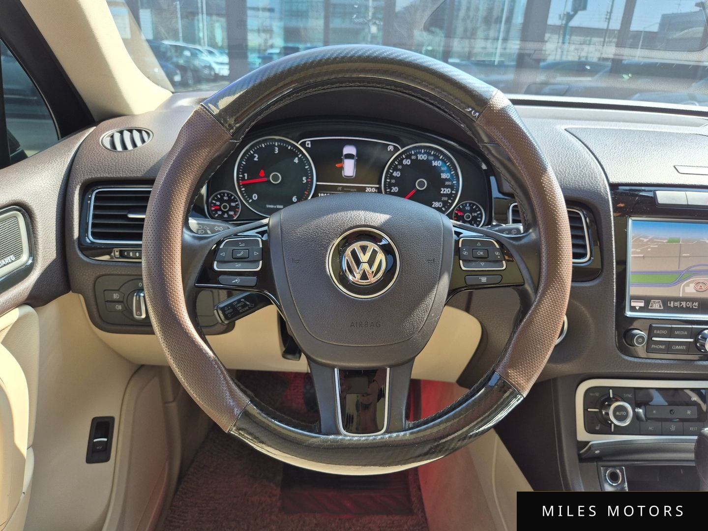 Volkswagen Touareg 2012 — миниатюра 12
