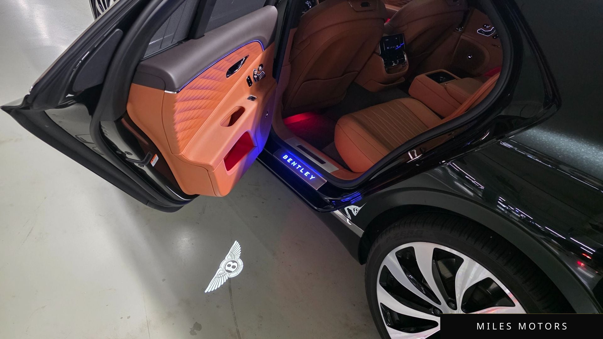 Bentley 플라잉스퍼 2021 — миниатюра 11