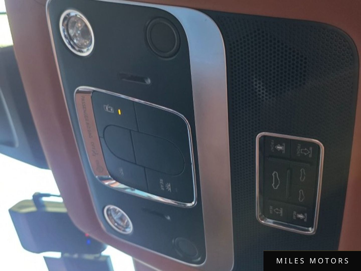 Bentley 플라잉스퍼 2021 — миниатюра 17