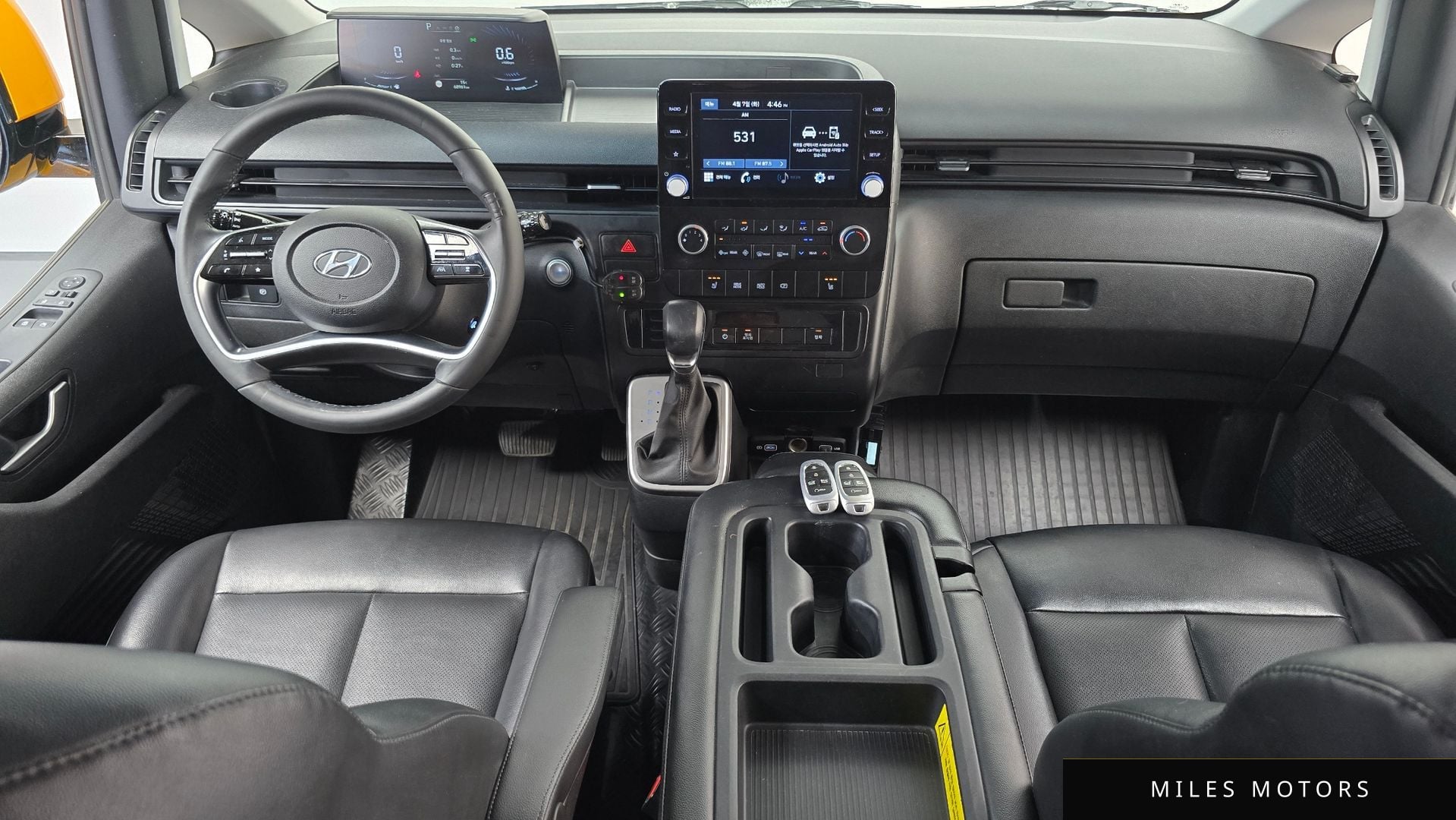 Hyundai Staria 2022 — миниатюра 10