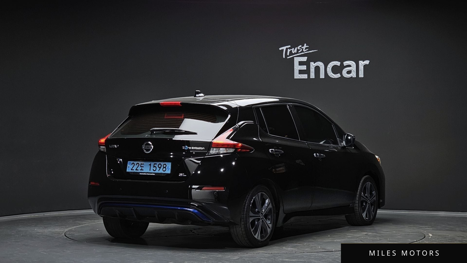 Nissan 리프 (ZE1) 2019 — миниатюра 2