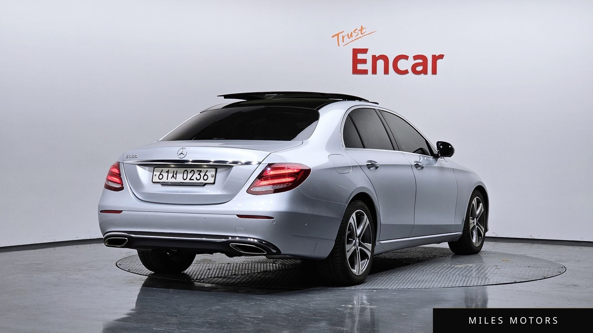 Mercedes-Benz E-Class W213 2017 — миниатюра 2