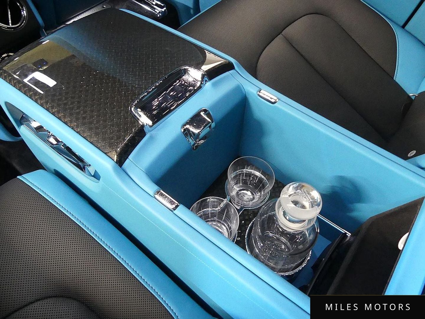 Rolls-Royce 컬리넌 2024 — миниатюра 14