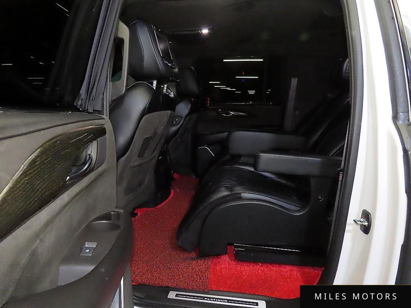 Cadillac Escalade 2016 — миниатюра 7