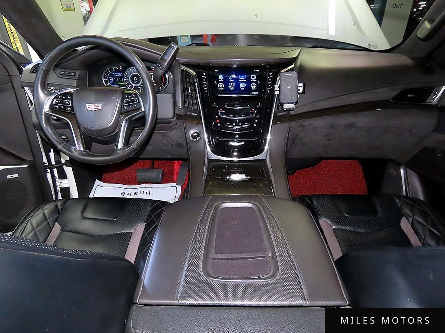 Cadillac Escalade 2016 — миниатюра 10