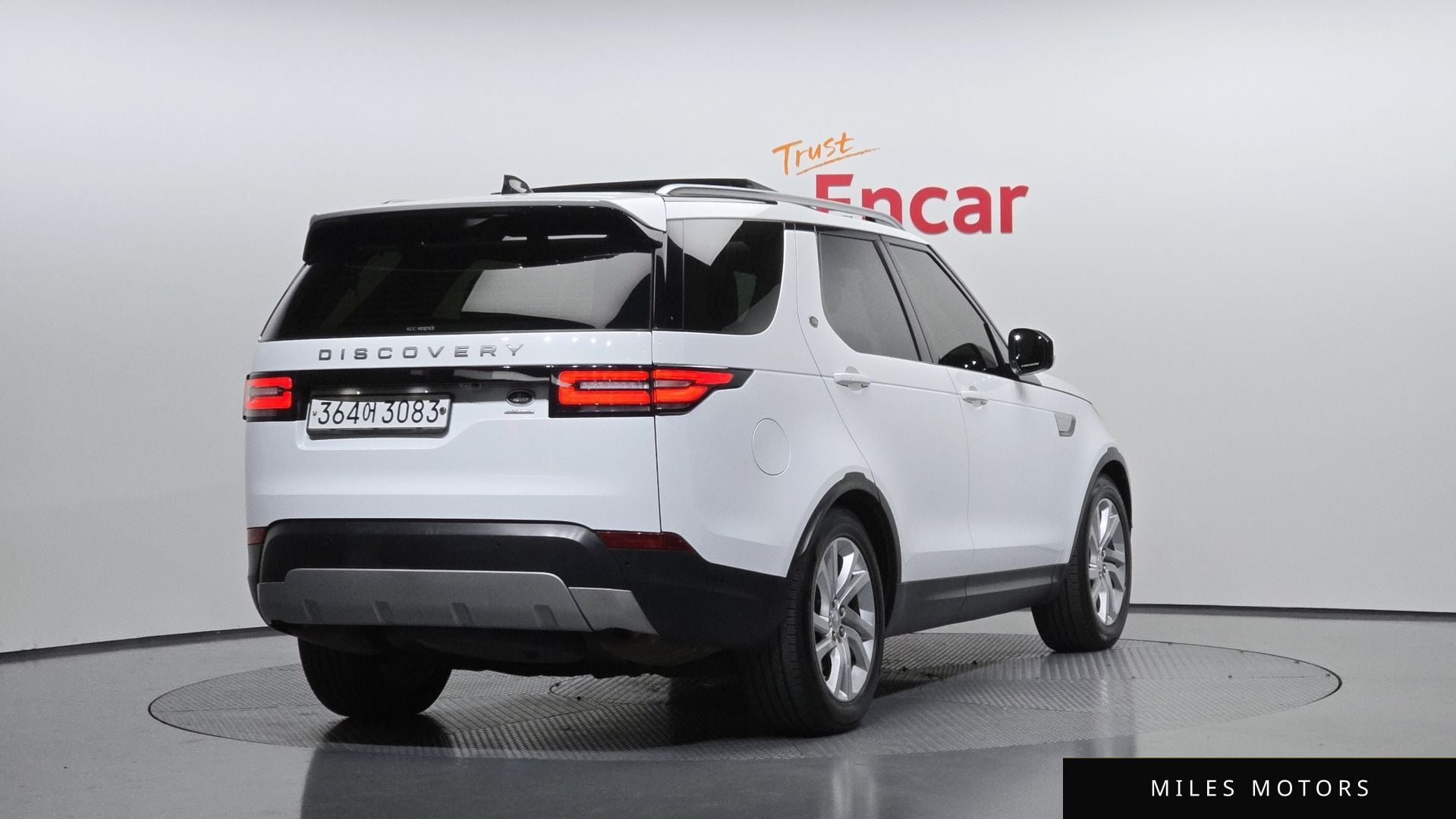 Land Rover Discovery 2019 — миниатюра 2