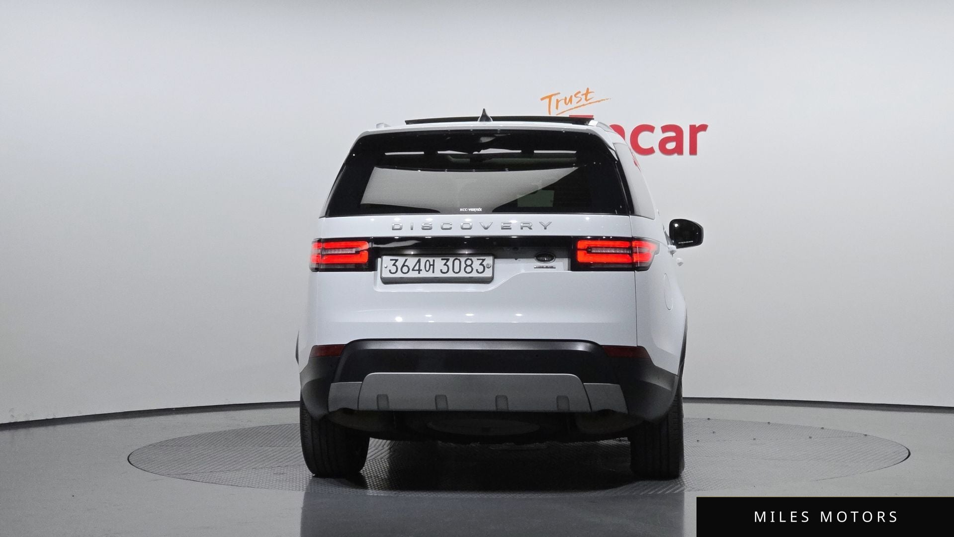 Land Rover Discovery 2019 — миниатюра 4