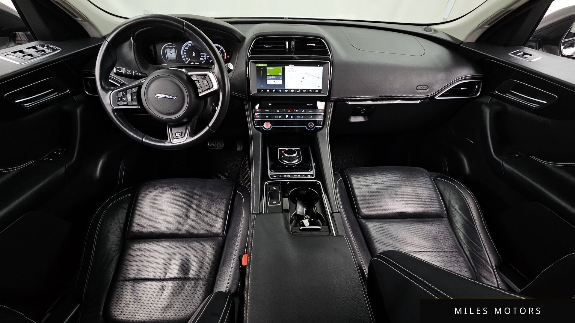 Jaguar F-PACE 2017 — миниатюра 7