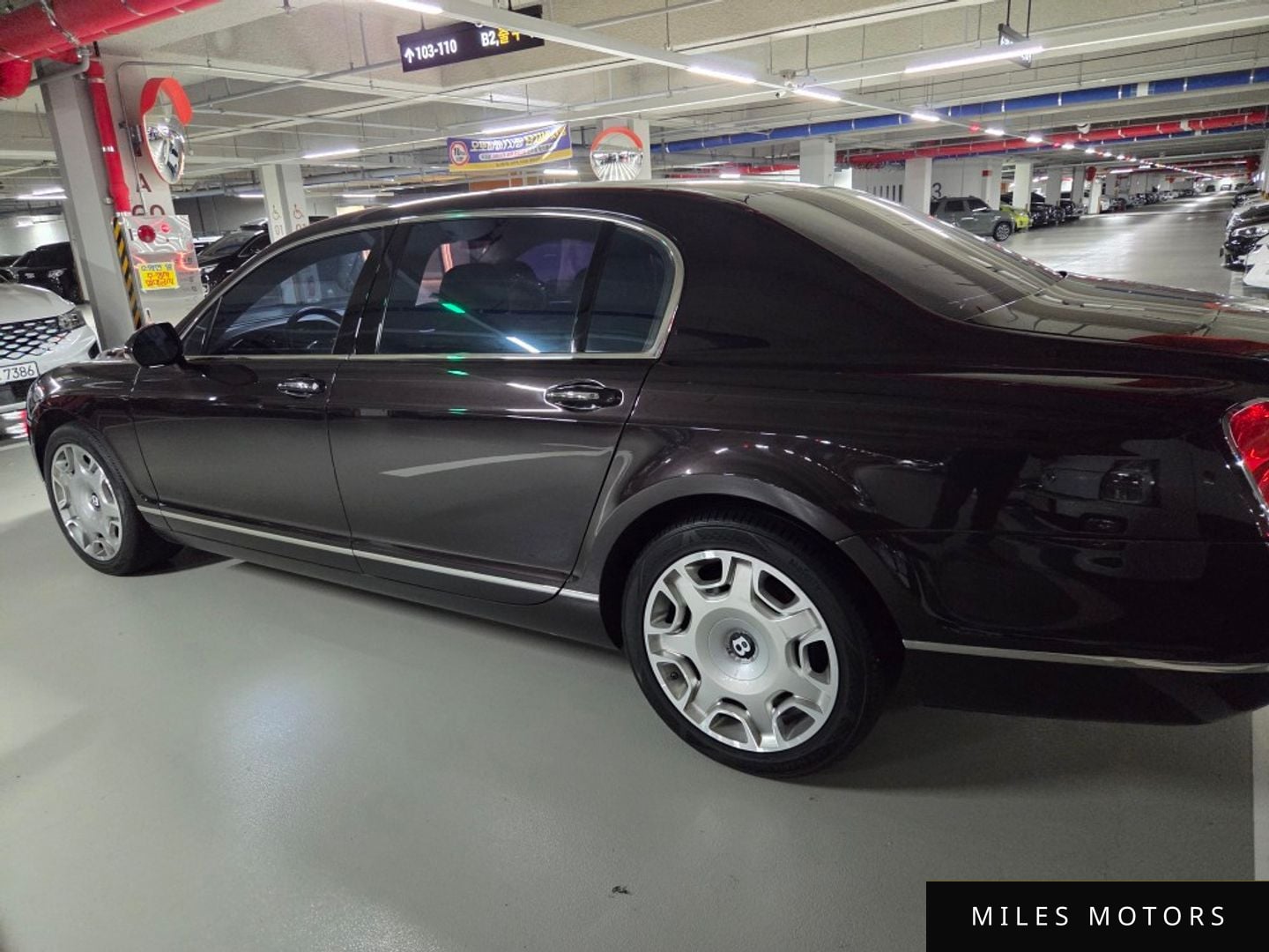 Bentley 플라잉스퍼 2011 — миниатюра 6