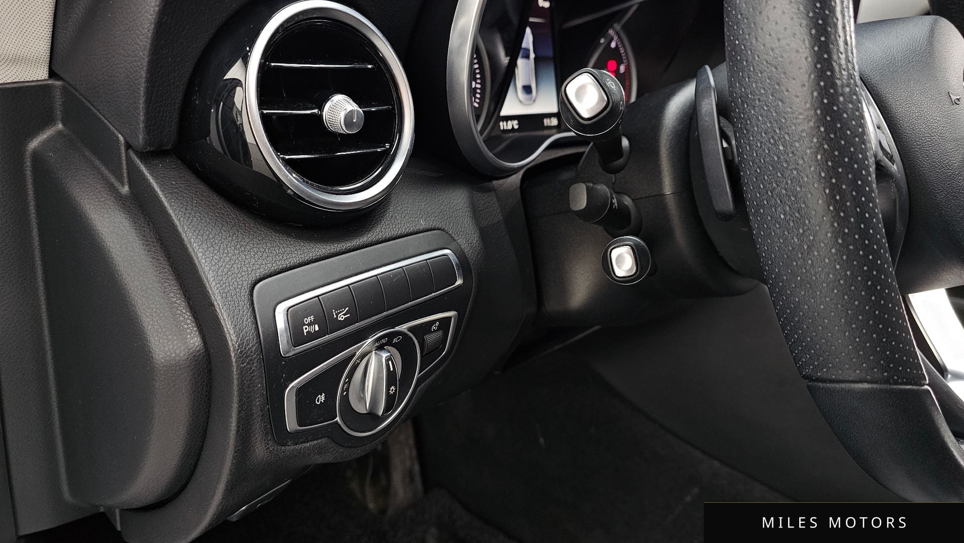 Mercedes-Benz C-Class W205 2018 — миниатюра 25