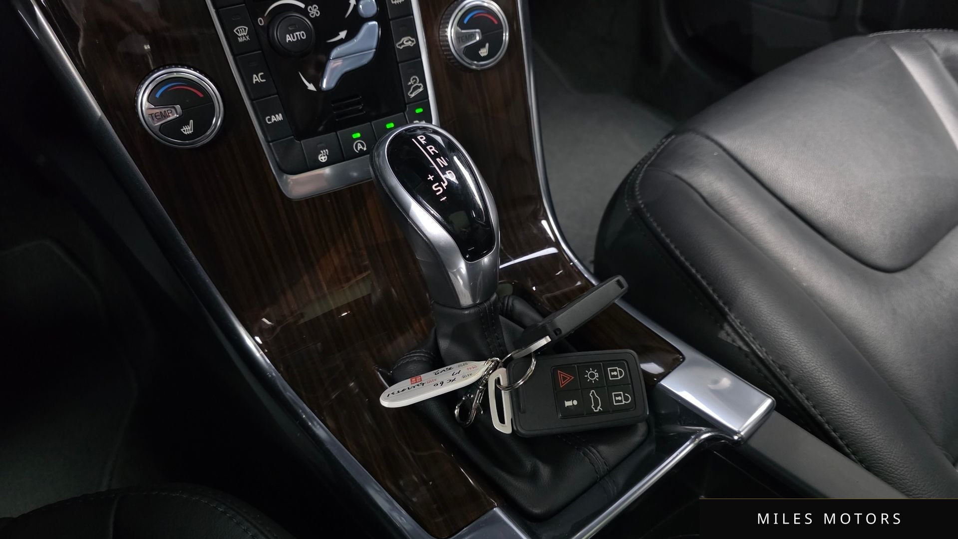 Volvo XC60 2017 — миниатюра 9