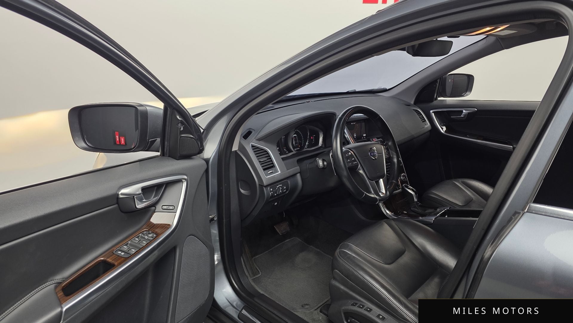 Volvo XC60 2017 — миниатюра 10