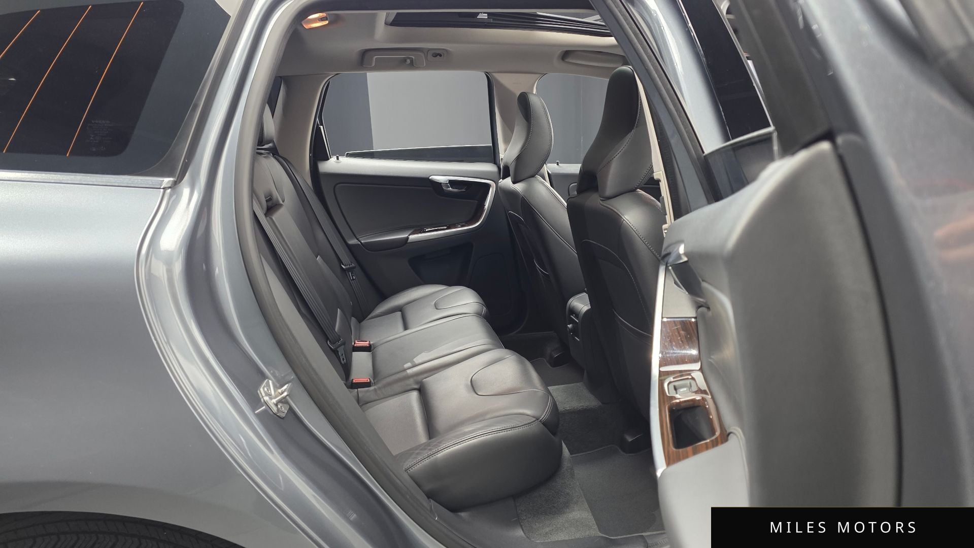 Volvo XC60 2017 — миниатюра 11