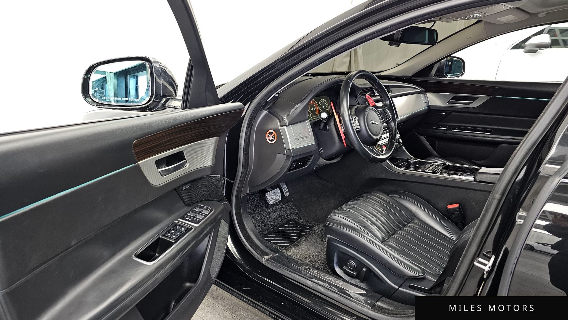Jaguar XF (X260) 2017 — миниатюра 10