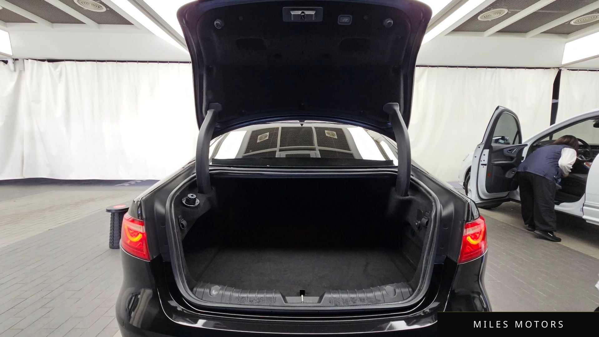 Jaguar XF (X260) 2017 — миниатюра 20