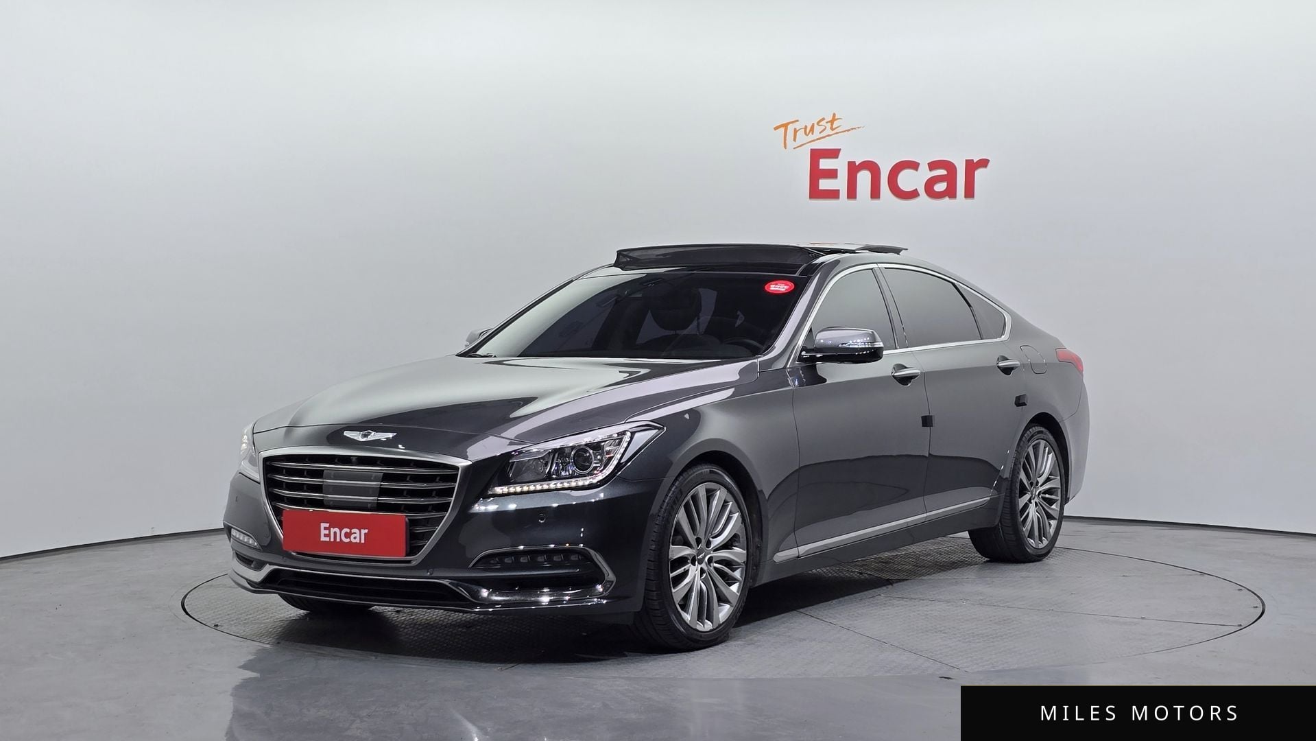 Genesis G80 2018 — фото 1 из 12