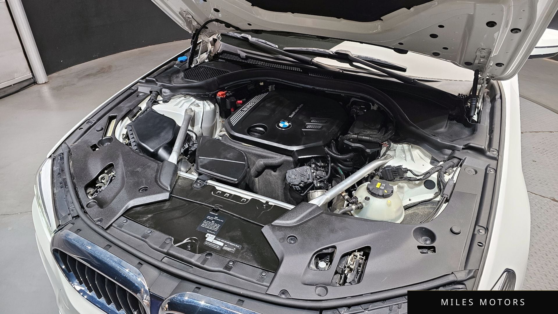BMW 5 Series (G30) 2020 — миниатюра 6