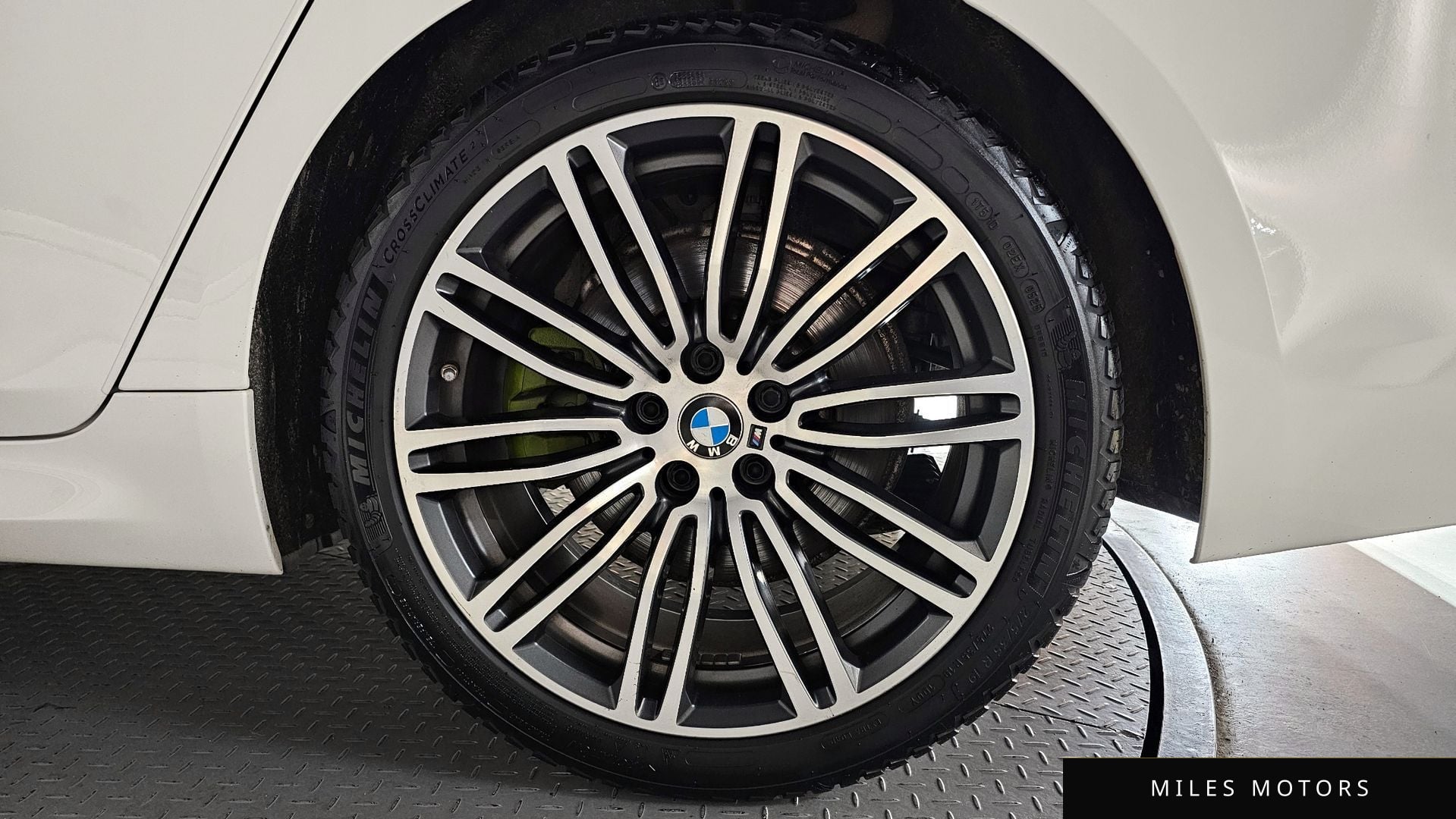 BMW 5 Series (G30) 2020 — миниатюра 7