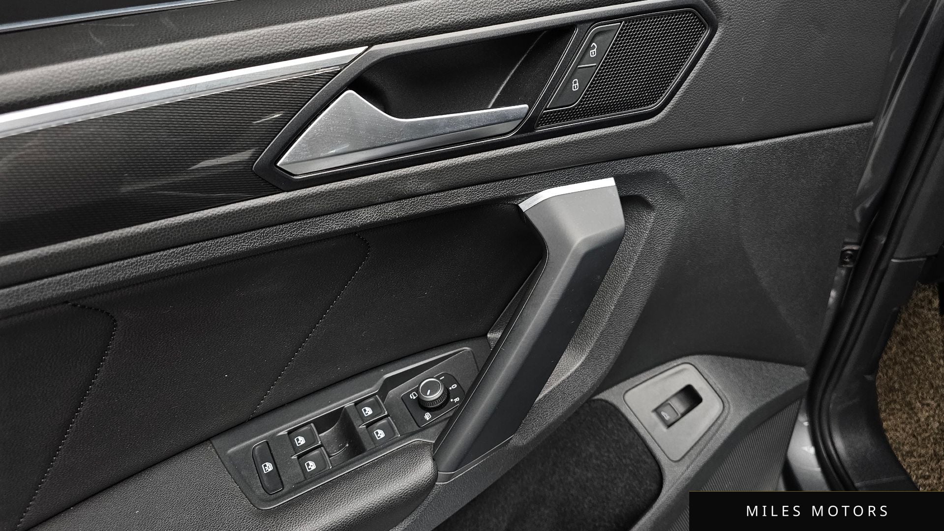 Volkswagen Tiguan 2020 — миниатюра 30