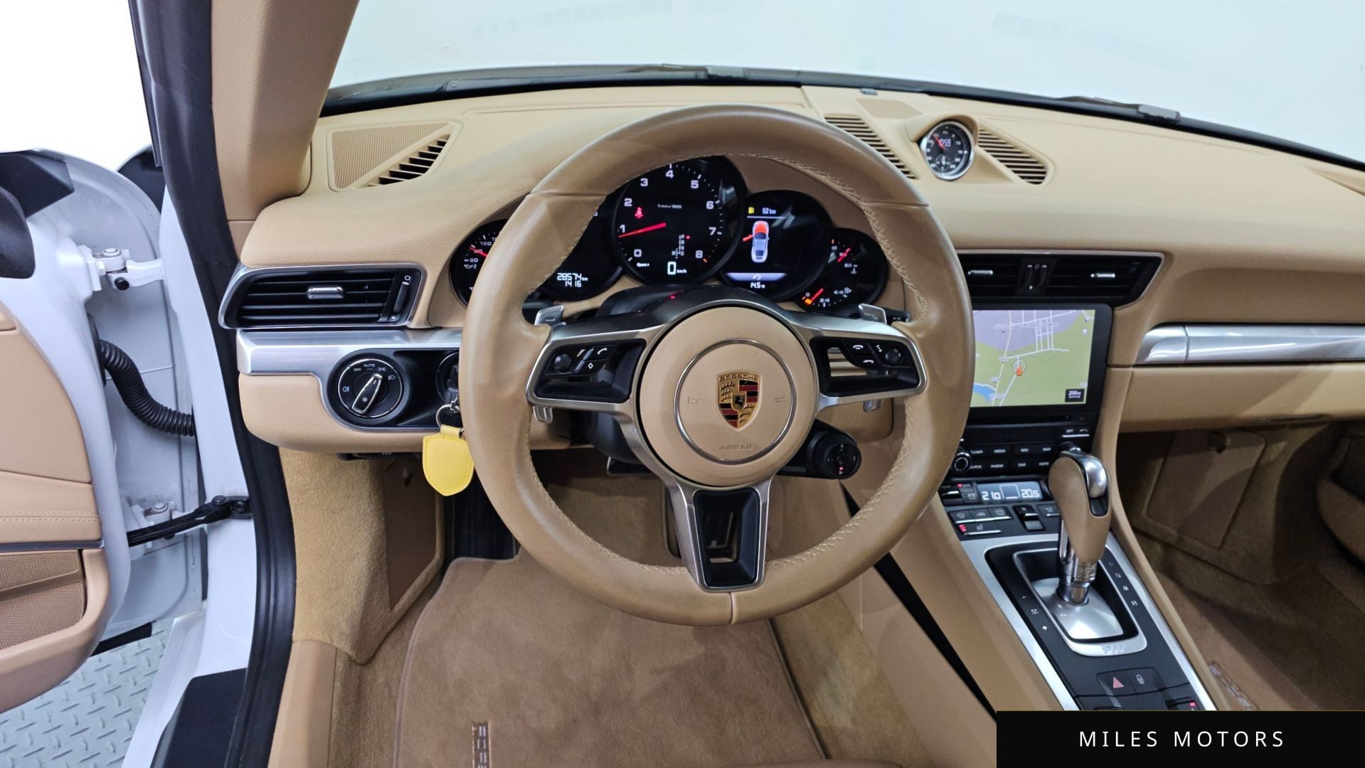 Porsche 911 2017 — миниатюра 12