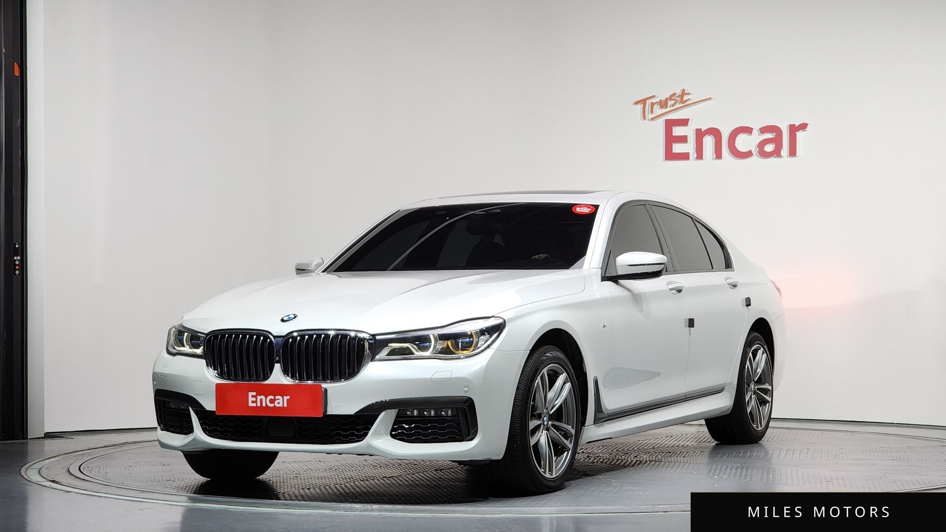 BMW 7 Series (G11) 2018 — фото 1 из 12