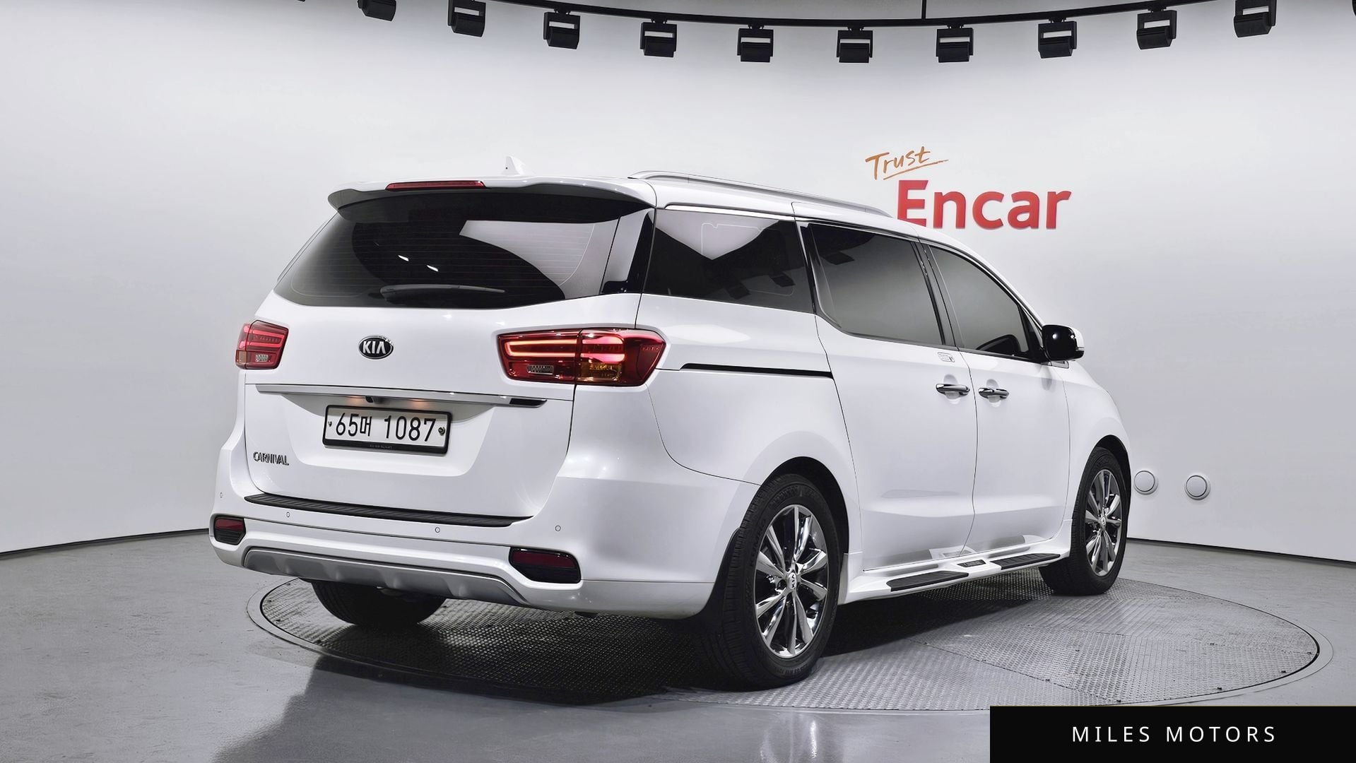 Kia Canival 2019 — миниатюра 2
