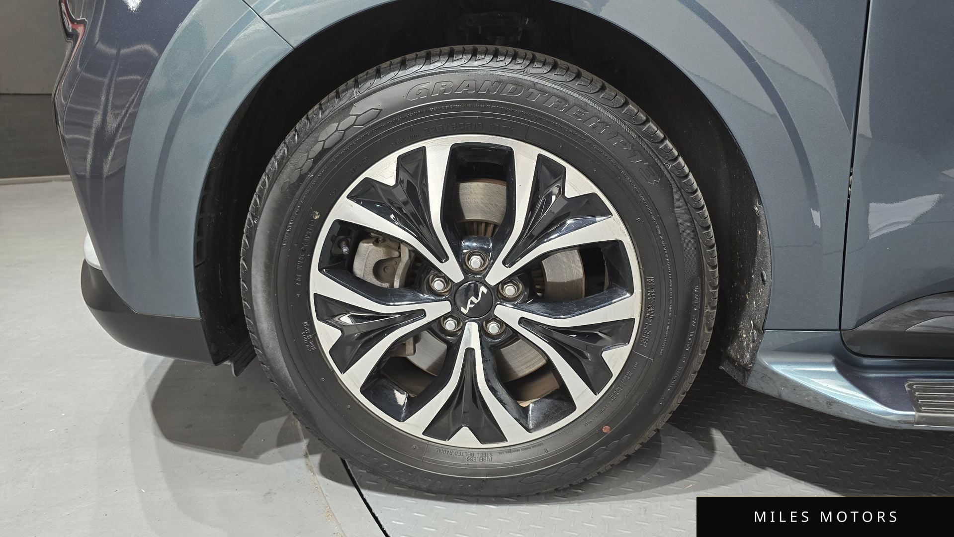 Kia 카니발 2023 — миниатюра 5