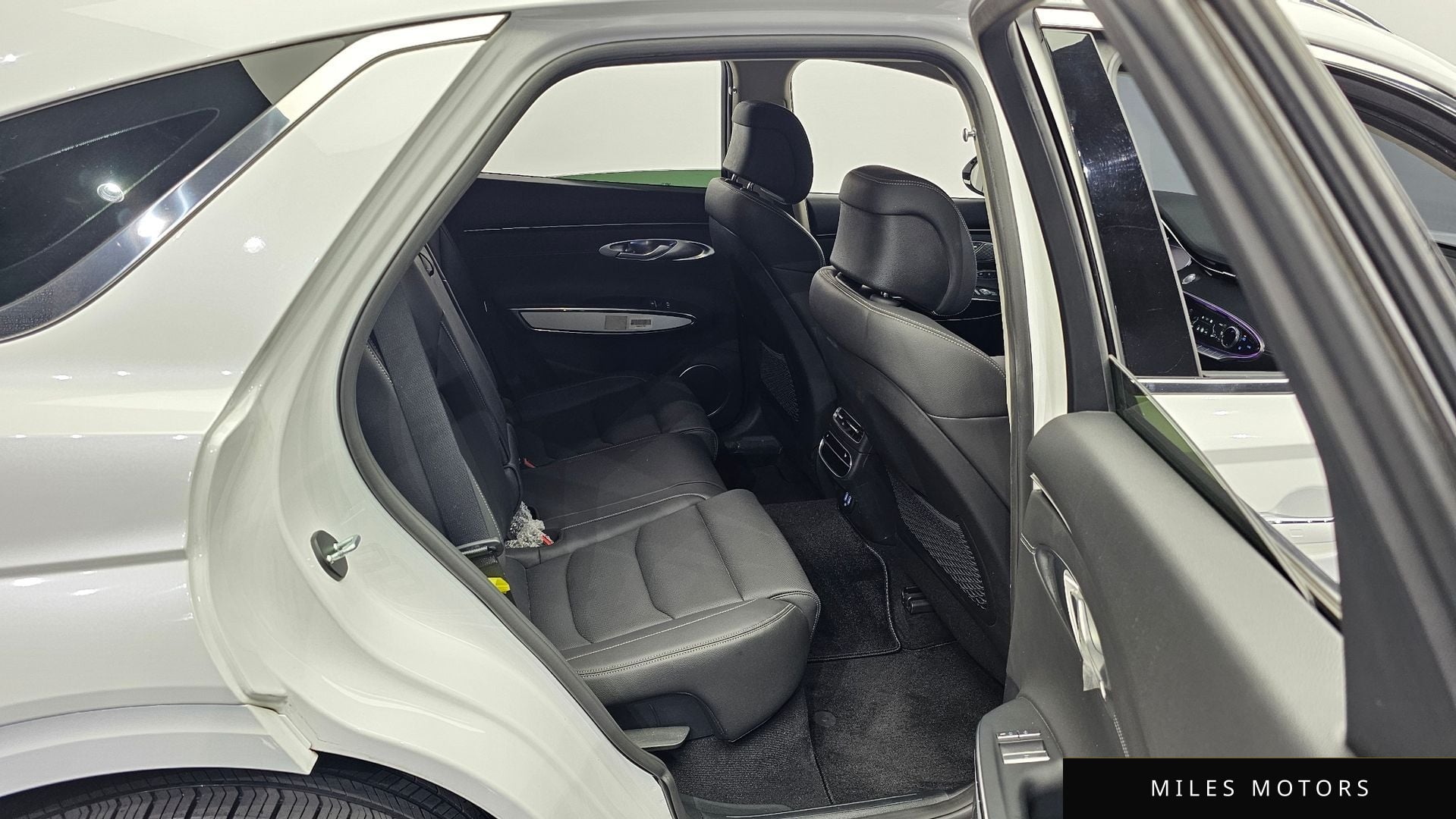 Genesis GV70 2023 — миниатюра 18