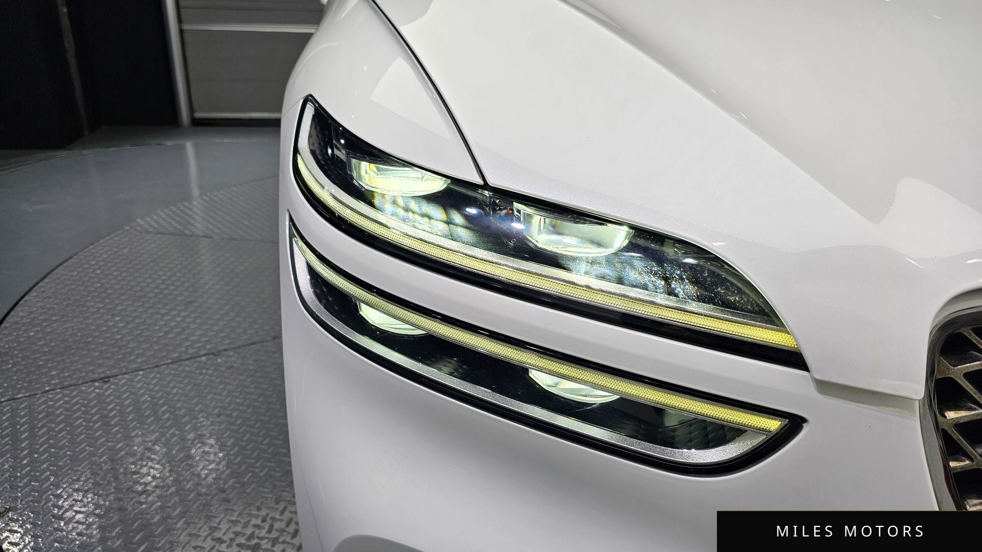 Genesis GV70 2023 — миниатюра 8