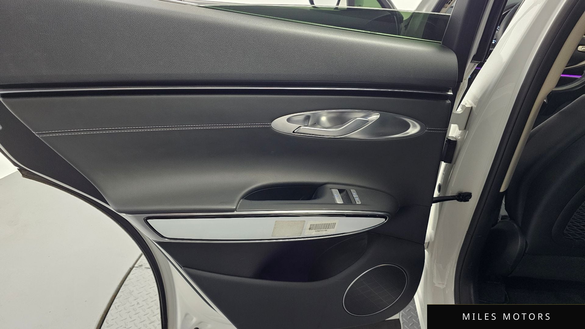 Genesis GV70 2023 — миниатюра 15
