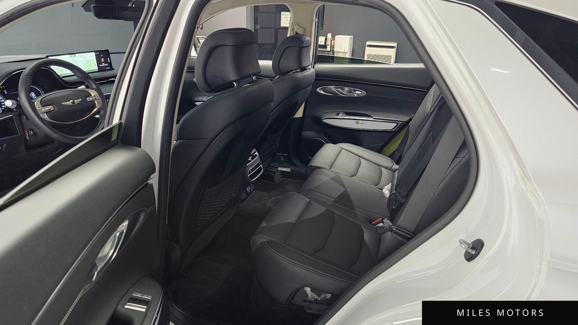 Genesis GV70 2023 — миниатюра 16